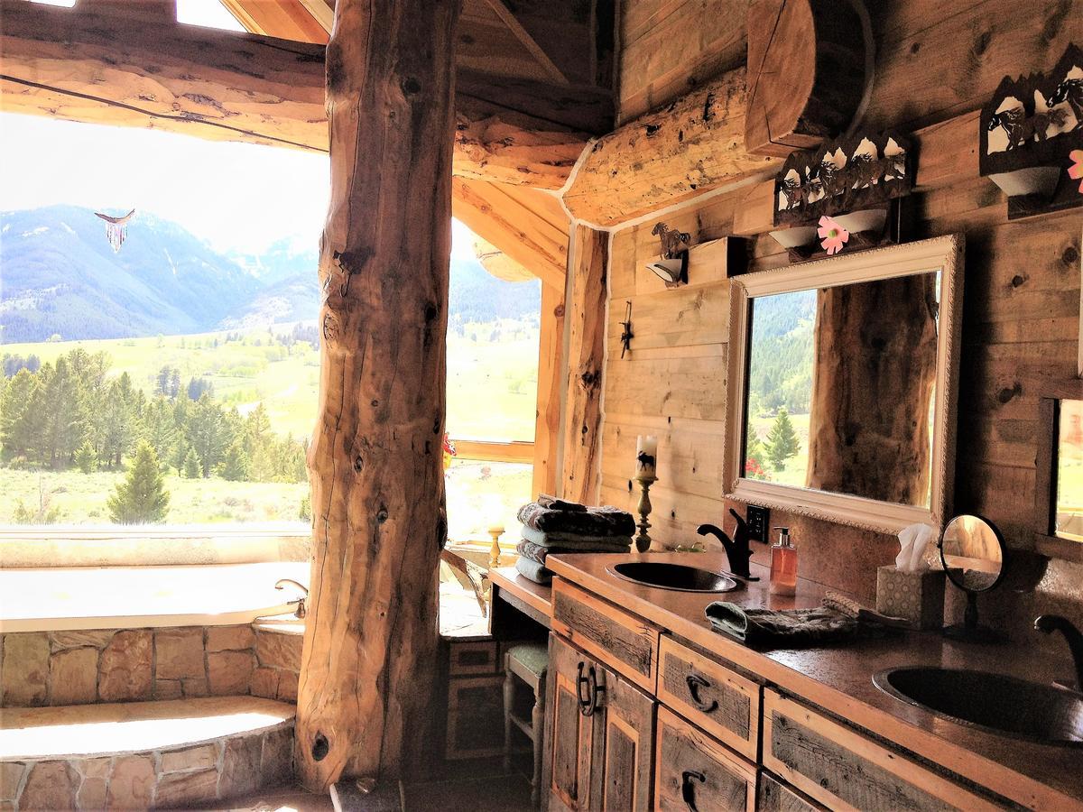 Mcdonald'S Ranch Lodge Gardiner Bagian luar foto