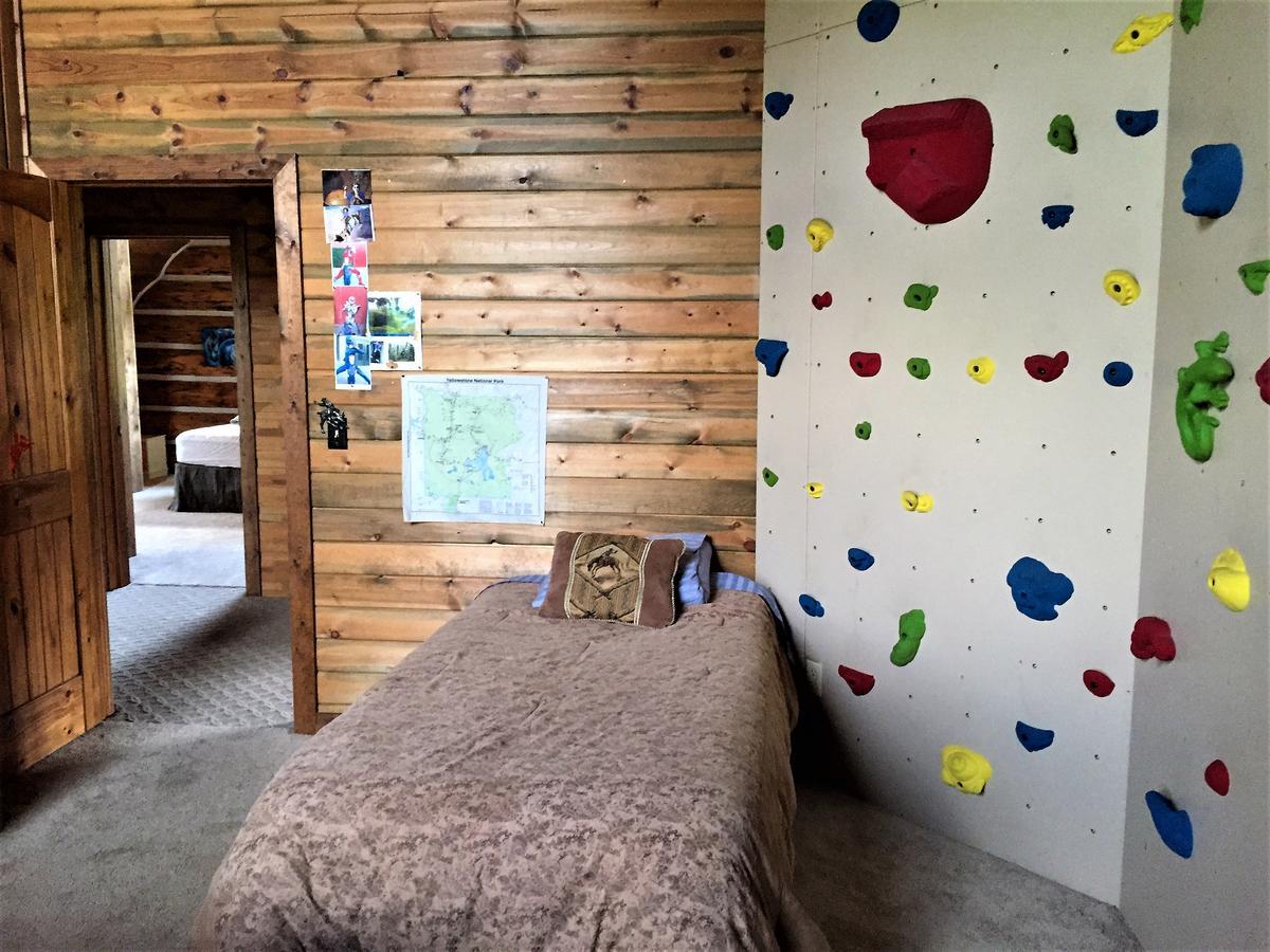 Mcdonald'S Ranch Lodge Gardiner Bagian luar foto