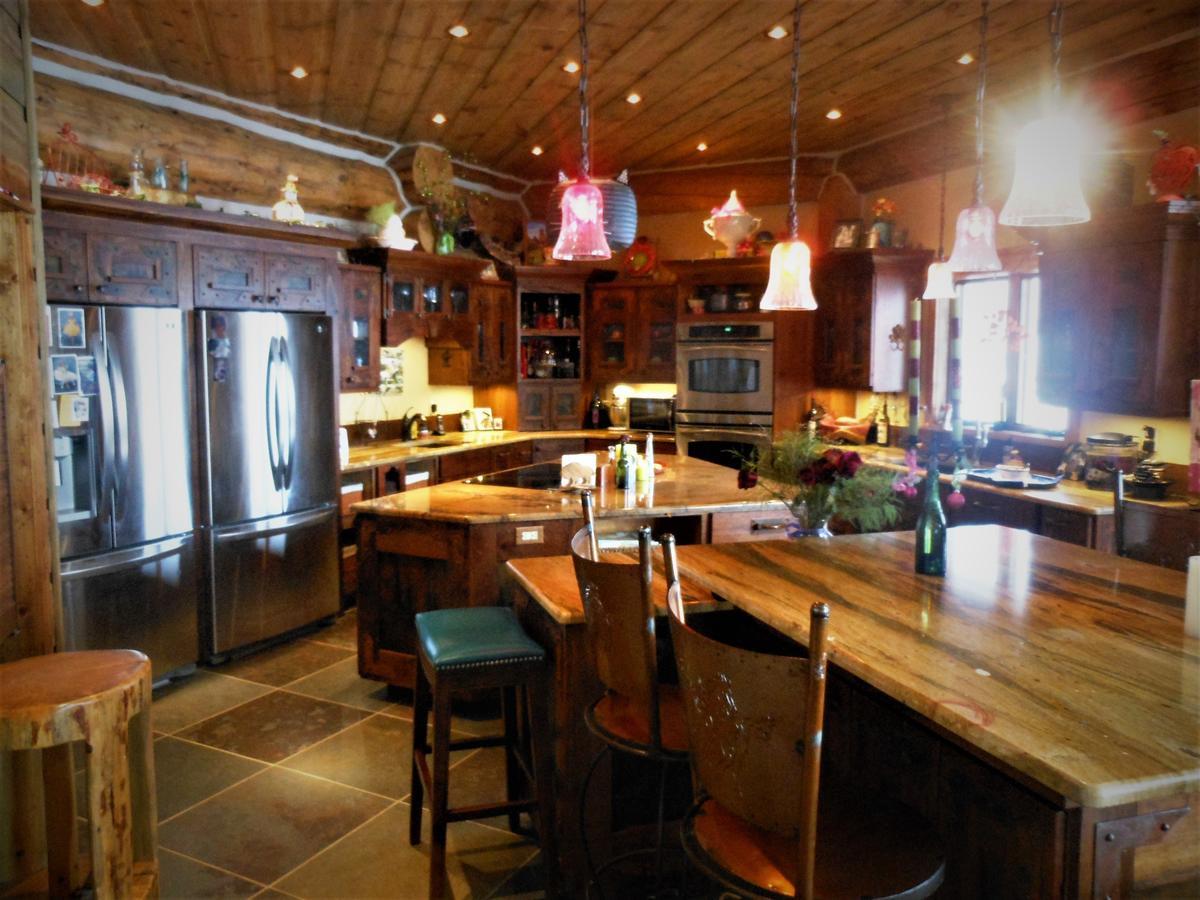 Mcdonald'S Ranch Lodge Gardiner Bagian luar foto